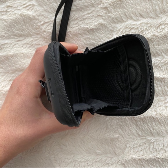 Samsonite Camera / Cellphone Case - Picture 2 of 6